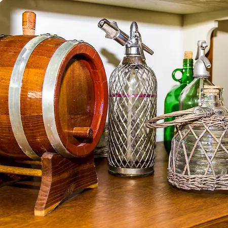 ötösfogat Panzió Bed and breakfast Siófok