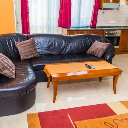 ötösfogat Panzió Siófok