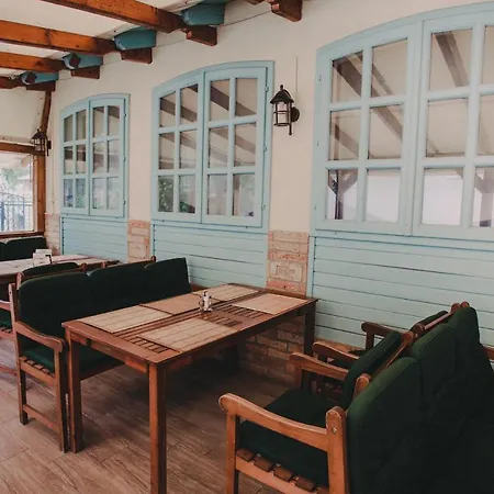 ötösfogat Panzió 3* Siófok