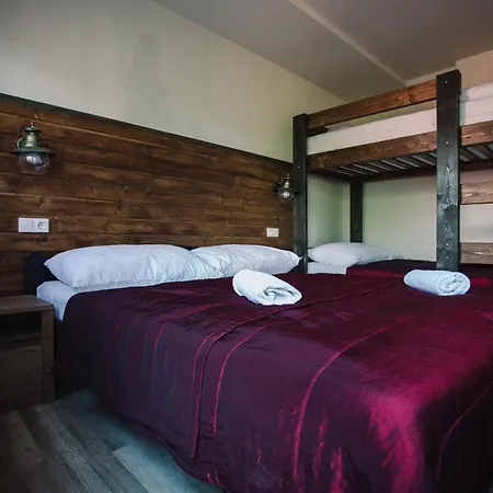 ötösfogat Panzió 3* Siófok