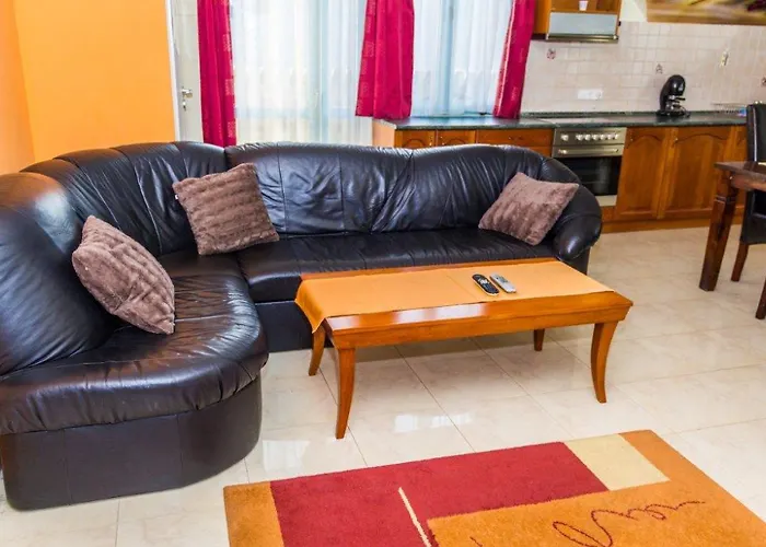 ötösfogat Panzió Siófok