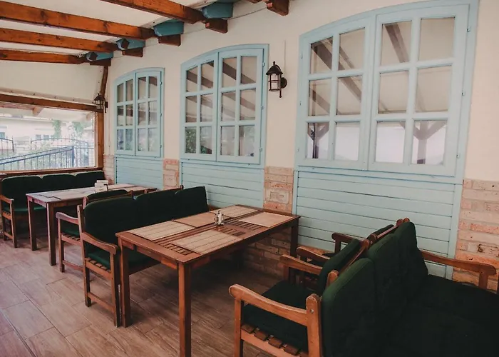 ötösfogat Panzió 3* Siófok