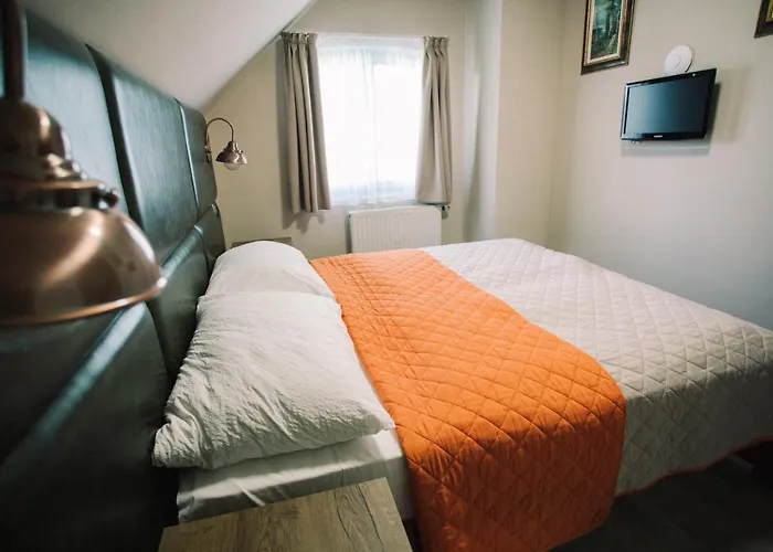 ötösfogat Panzió Siófok